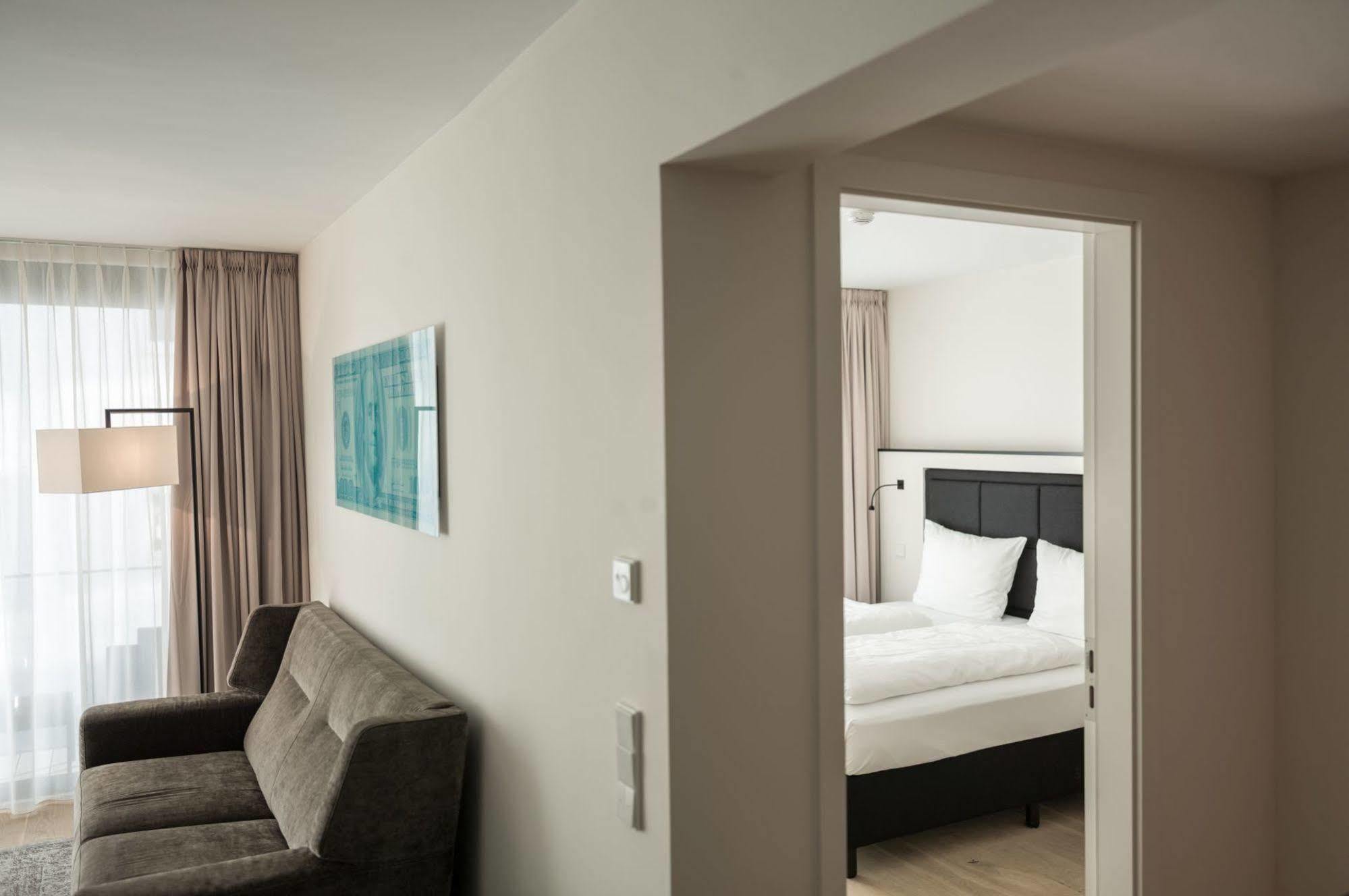 Suytes Aparthotel ไฮเดลเบิร์ก ภายนอก รูปภาพ