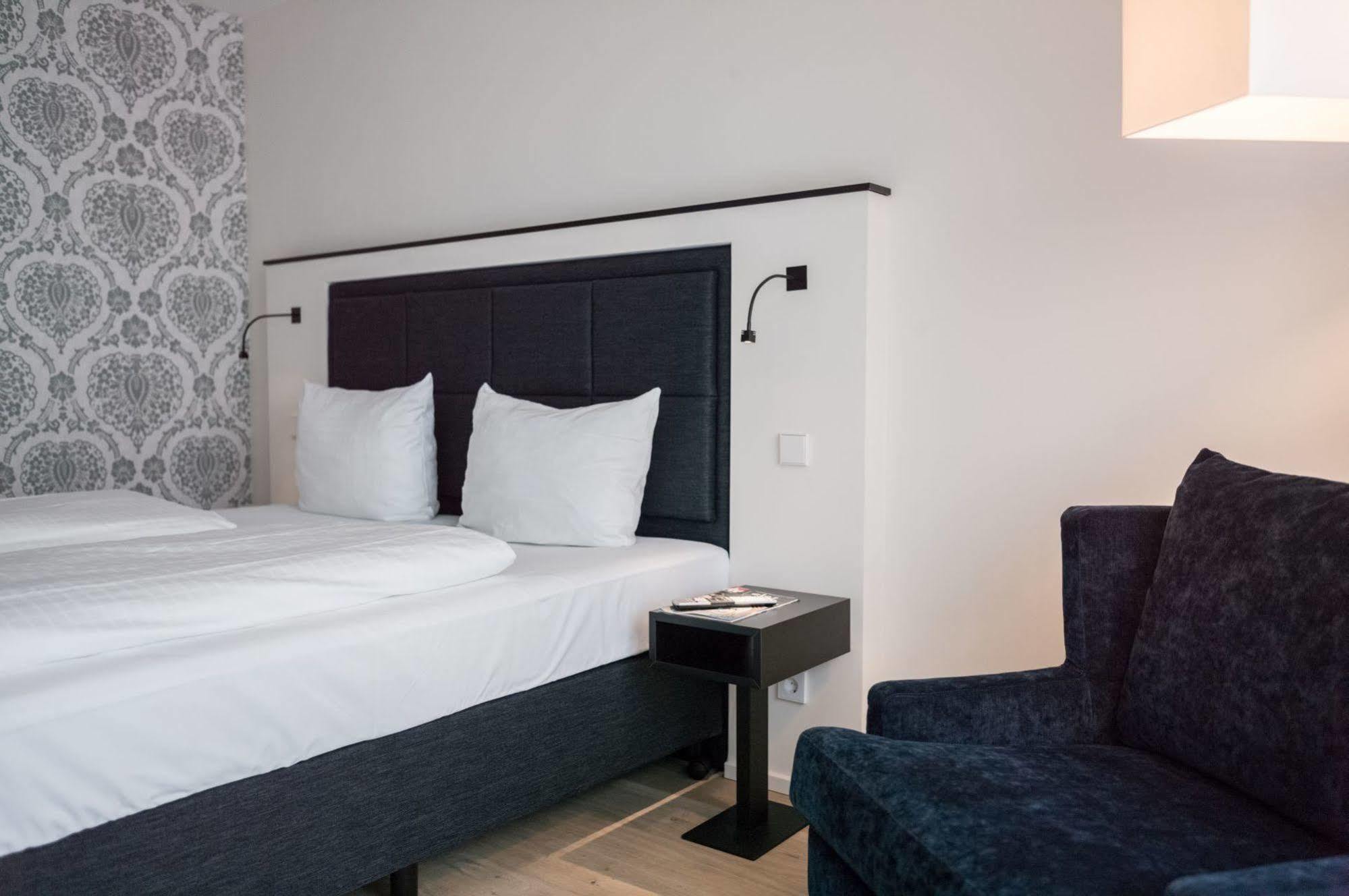 Suytes Aparthotel ไฮเดลเบิร์ก ภายนอก รูปภาพ